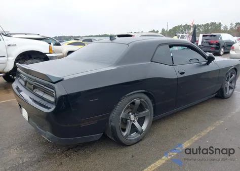 2018 Dodge Challenger R/T 392 z USA, uszkodzony, nr VIN 2C3CDZFJXJH215487